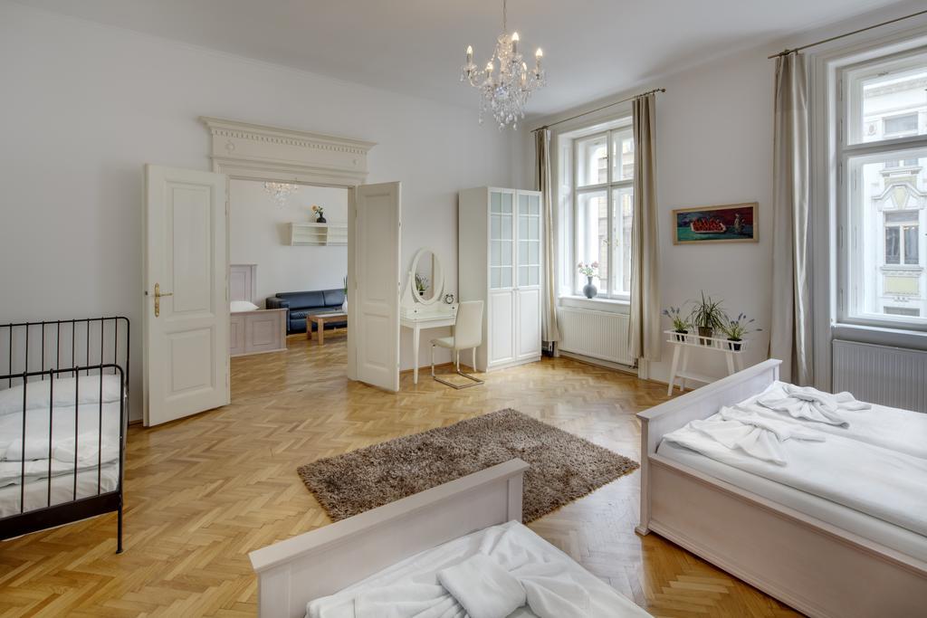 Old Town Square Apartments Πράγα Δωμάτιο φωτογραφία