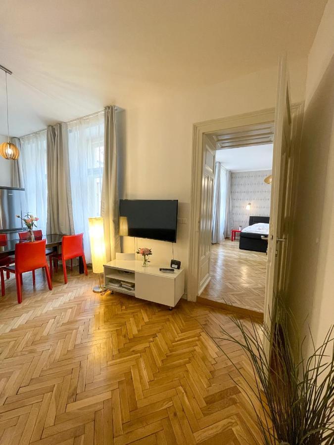 Old Town Square Apartments Πράγα Εξωτερικό φωτογραφία