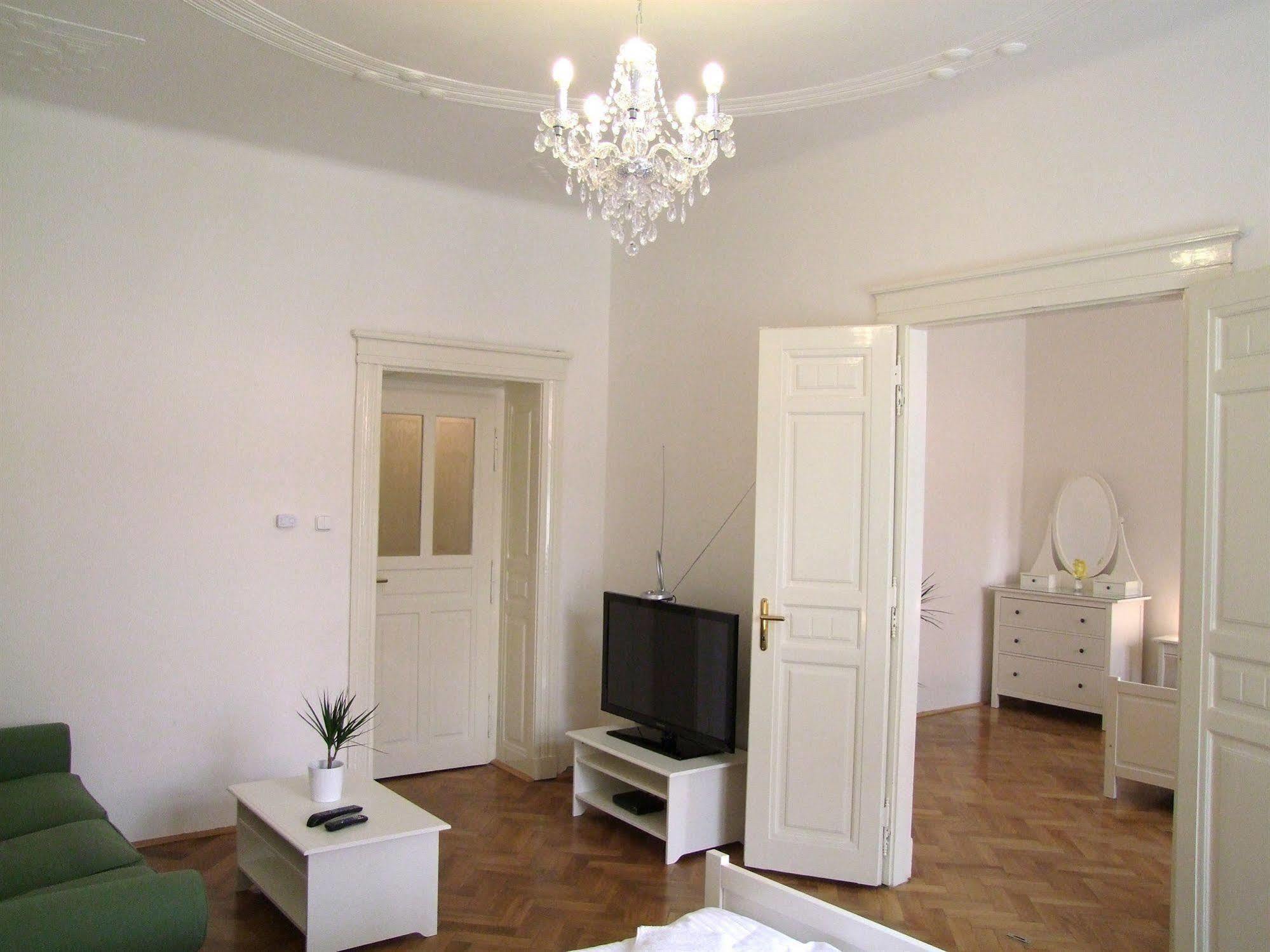 Old Town Square Apartments Πράγα Εξωτερικό φωτογραφία