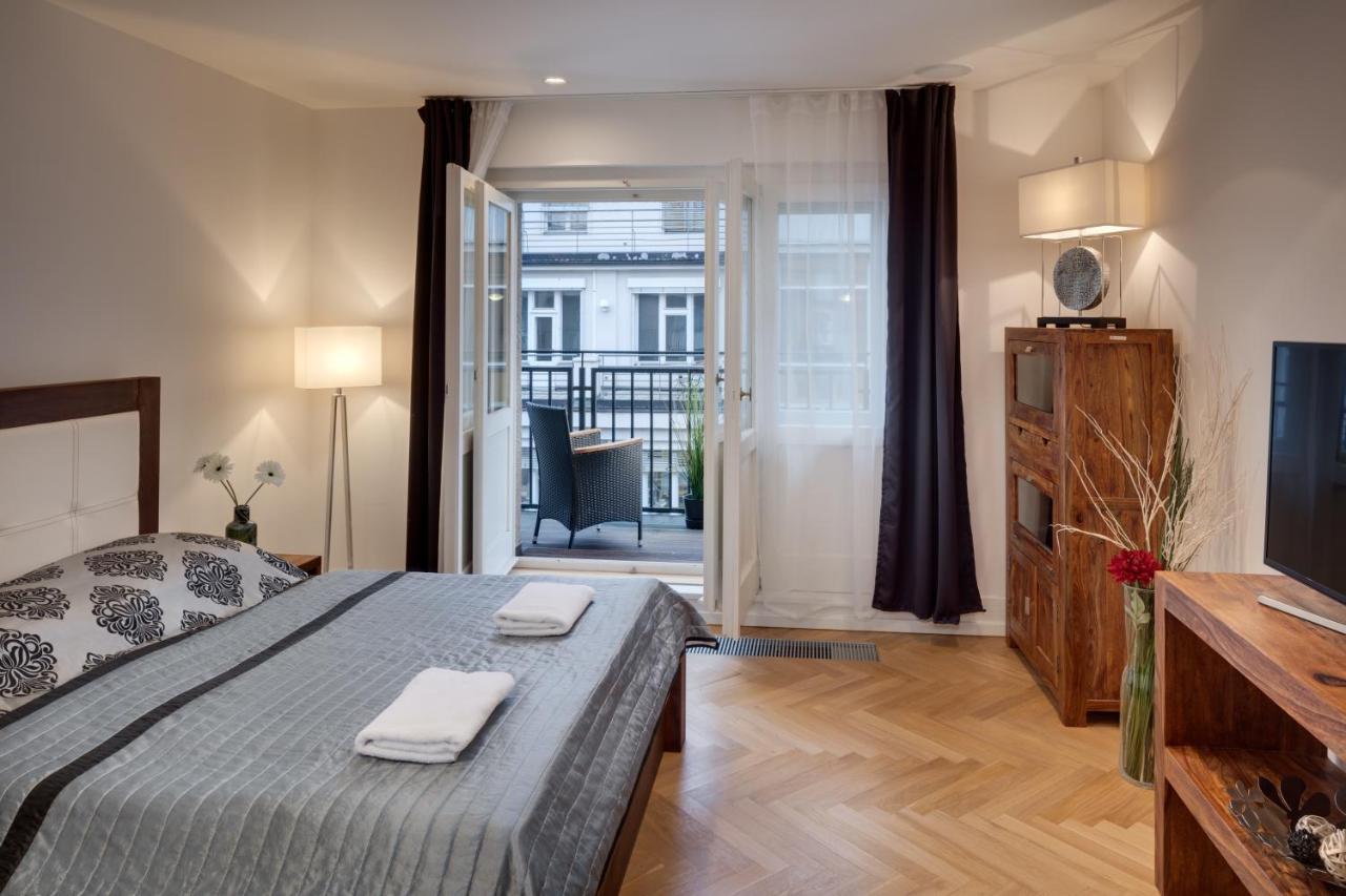 Old Town Square Apartments Πράγα Εξωτερικό φωτογραφία